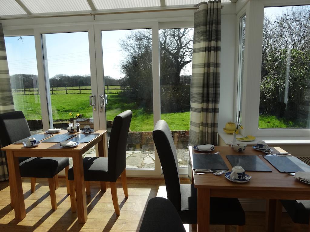 Bed and Breakfast Hunters Croft Sway Exterior foto